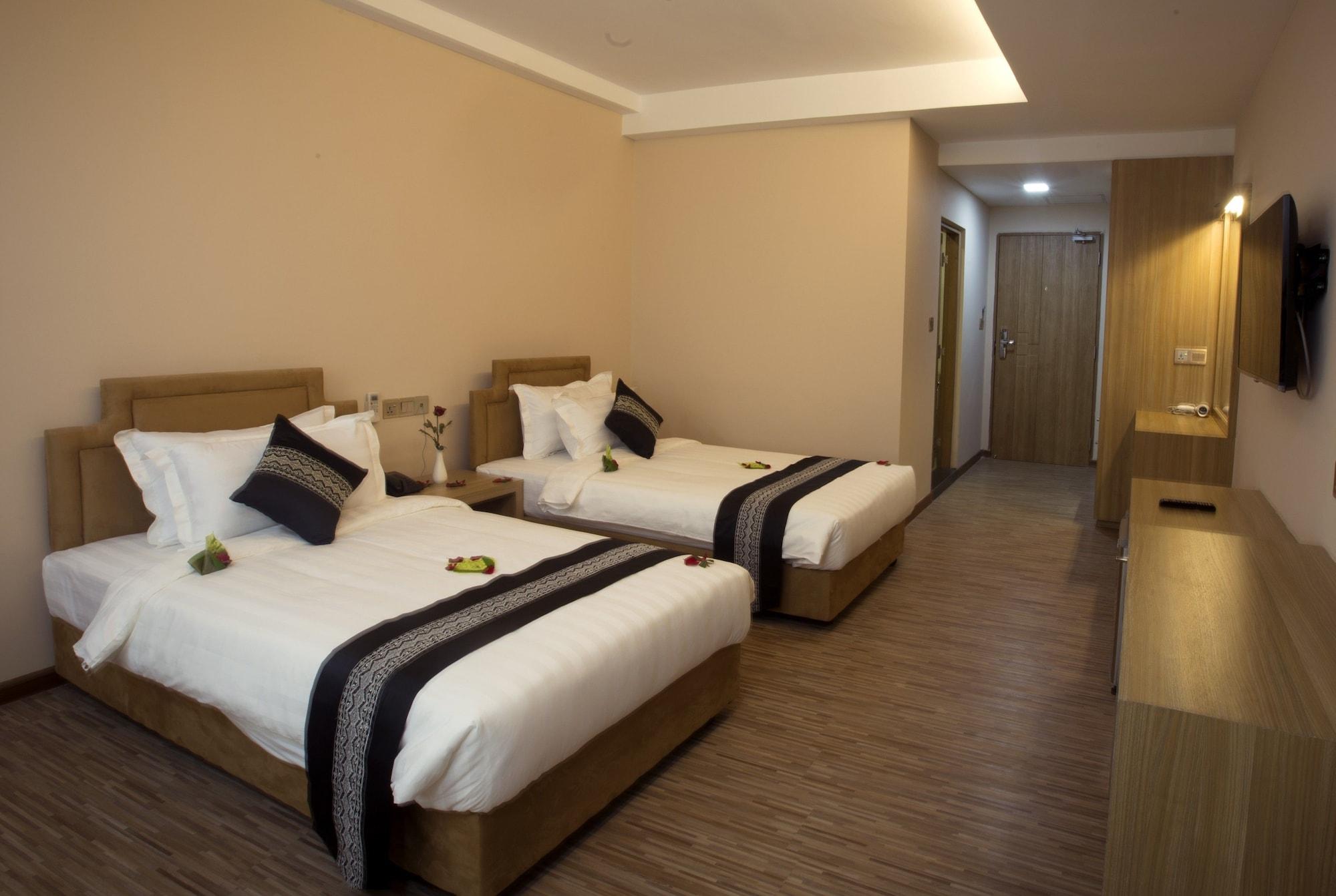 Elegant Hotel Pyi Thar Yar Yangon Eksteriør bilde