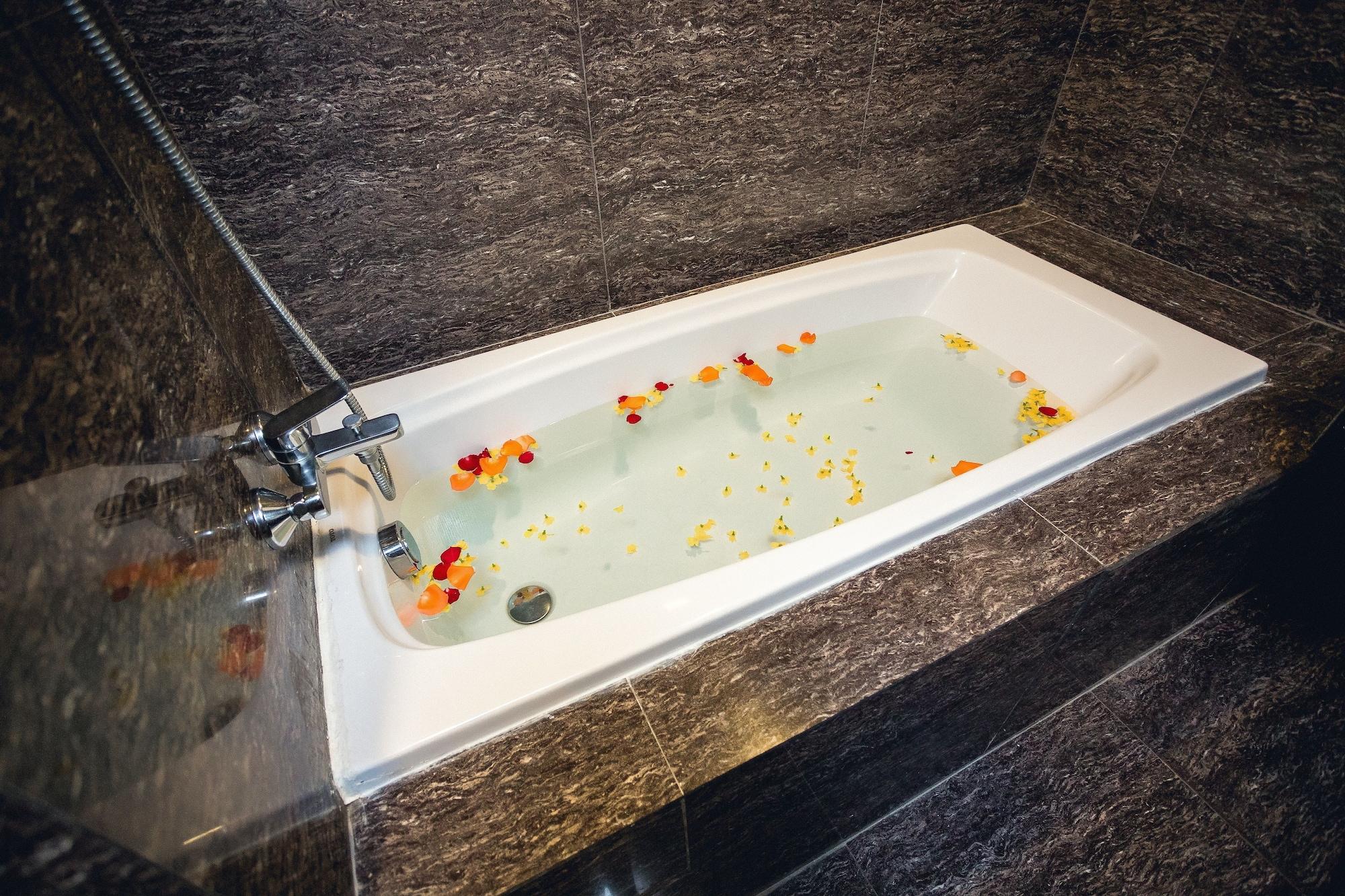 Elegant Hotel Pyi Thar Yar Yangon Eksteriør bilde