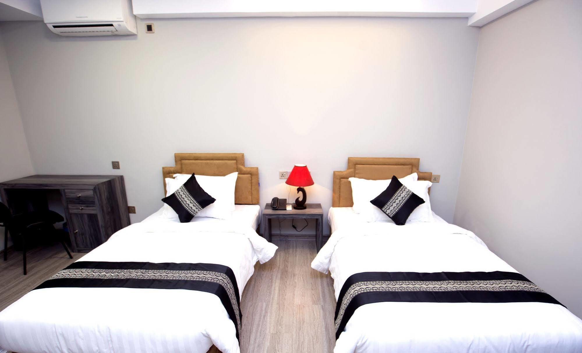 Elegant Hotel Pyi Thar Yar Yangon Eksteriør bilde