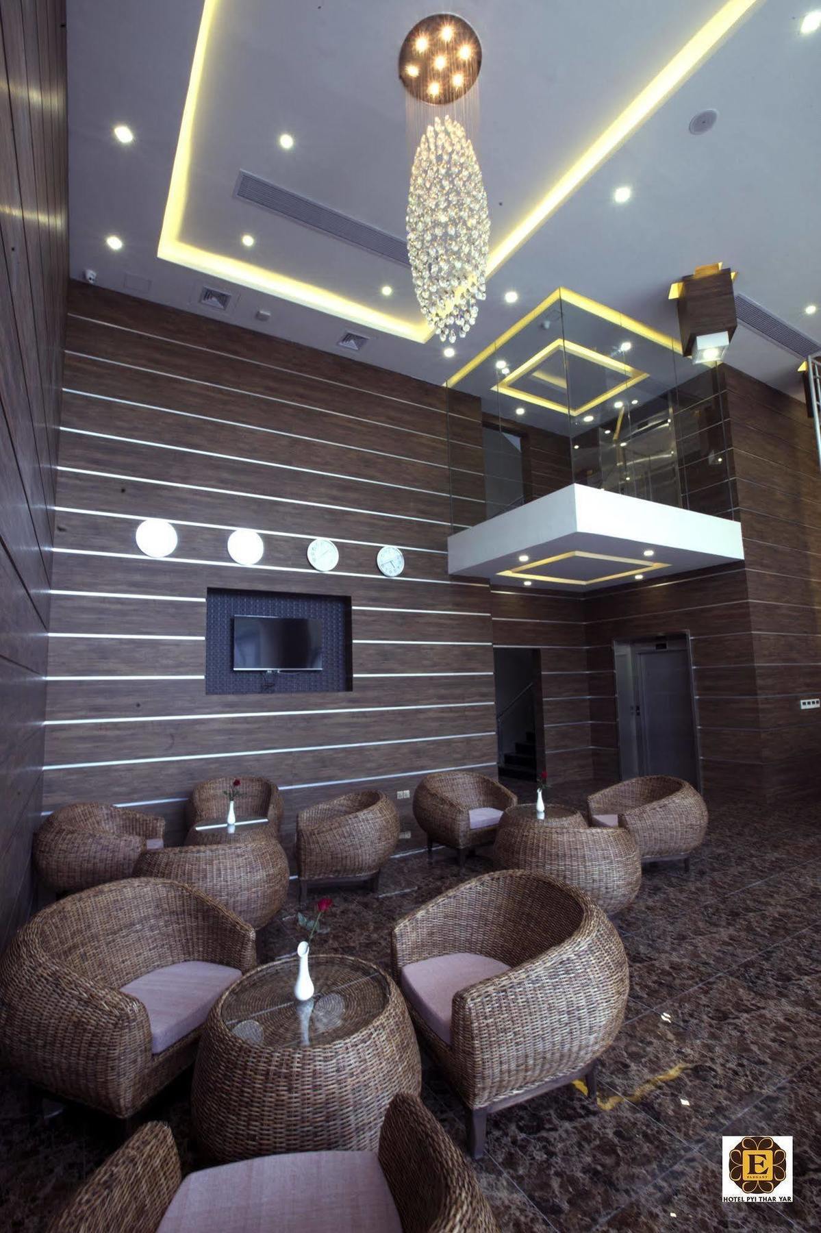 Elegant Hotel Pyi Thar Yar Yangon Eksteriør bilde